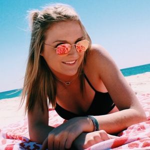 Meet your Posher, Caroline